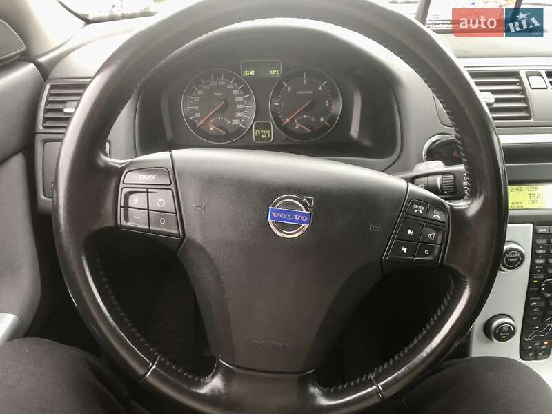 Универсал Volvo V50 2010 в Харькове