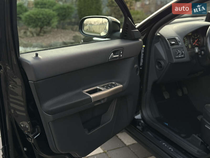 Универсал Volvo V50 2009 в Стрые фото 94 Универсал Volvo V50 2009 в Стрые