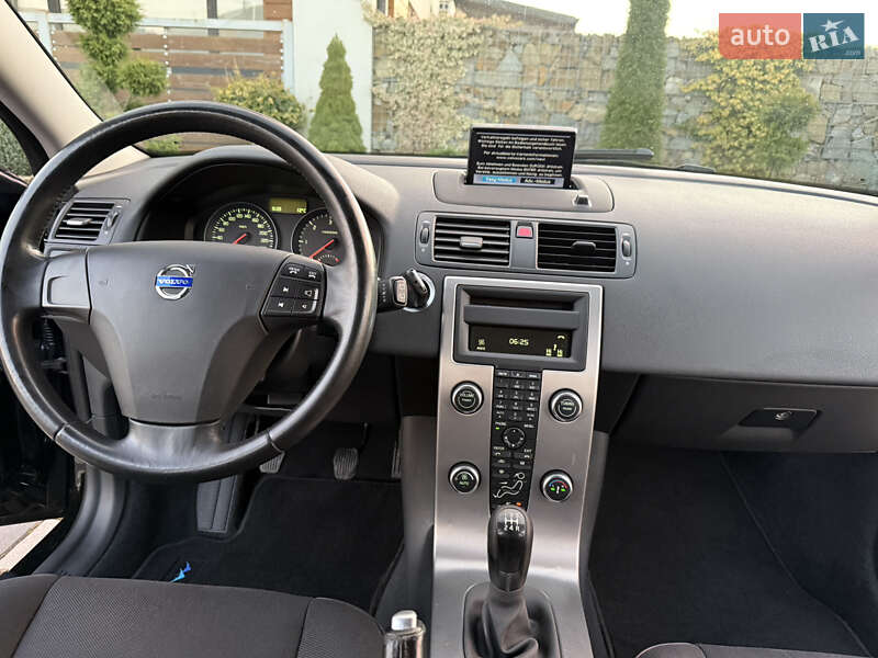 Универсал Volvo V50 2009 в Стрые фото 98 Универсал Volvo V50 2009 в Стрые
