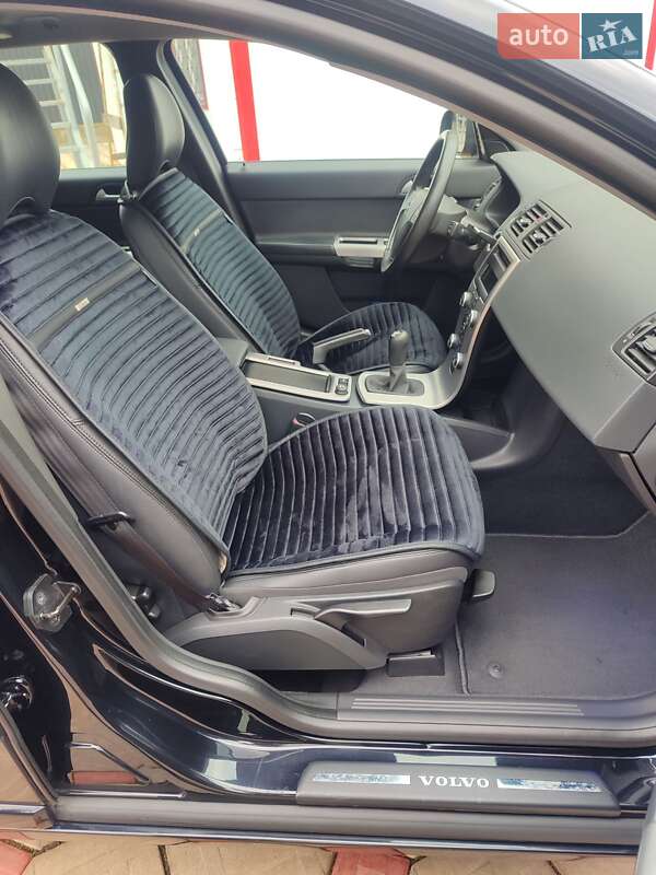 Универсал Volvo V50 2010 в Кролевце