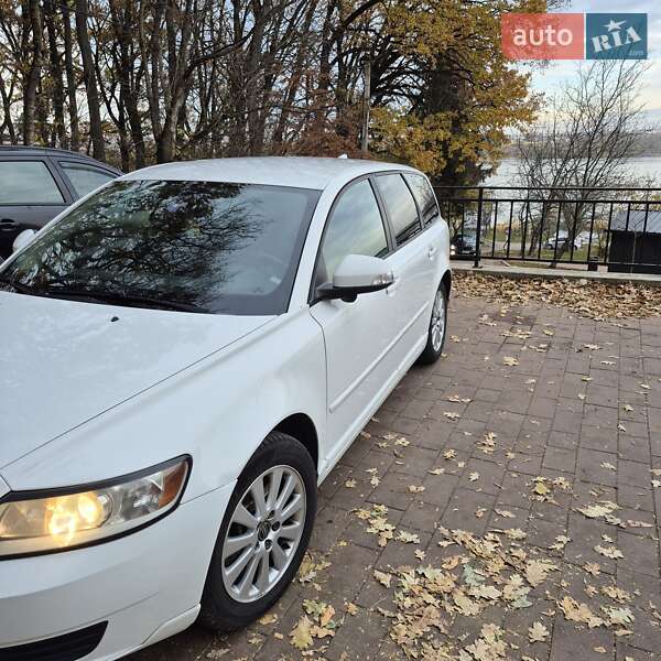 Универсал Volvo V50 2011 в Луцке