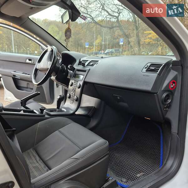 Универсал Volvo V50 2011 в Луцке