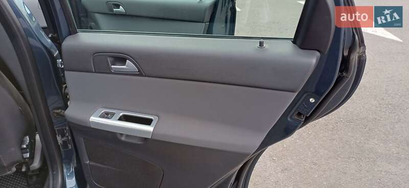 Універсал Volvo V50 2010 в Львові