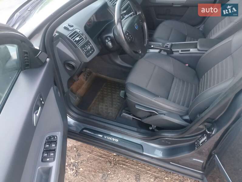 Универсал Volvo V50 2008 в Тернополе