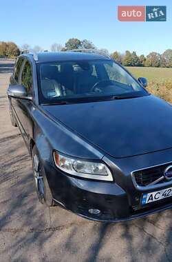 Универсал Volvo V50 2012 в Нововолынске