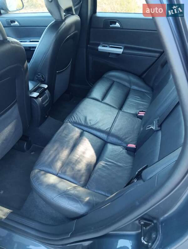 Универсал Volvo V50 2012 в Нововолынске