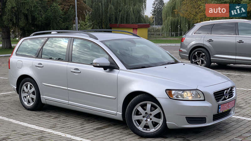 Универсал Volvo V50 2010 в Луцке фото 2 Универсал Volvo V50 2010 в Луцке