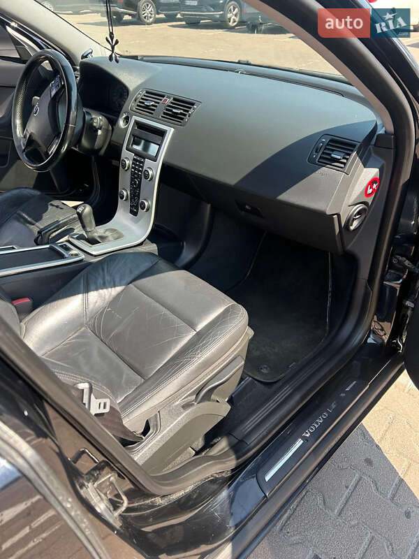 Универсал Volvo V50 2010 в Житомире