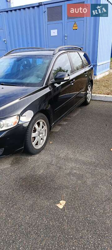 Универсал Volvo V50 2011 в Киеве фото 10 Универсал Volvo V50 2011 в Киеве