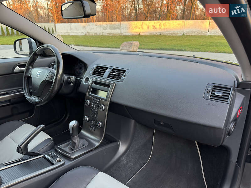 Универсал Volvo V50 2011 в Луцке фото 33 Универсал Volvo V50 2011 в Луцке