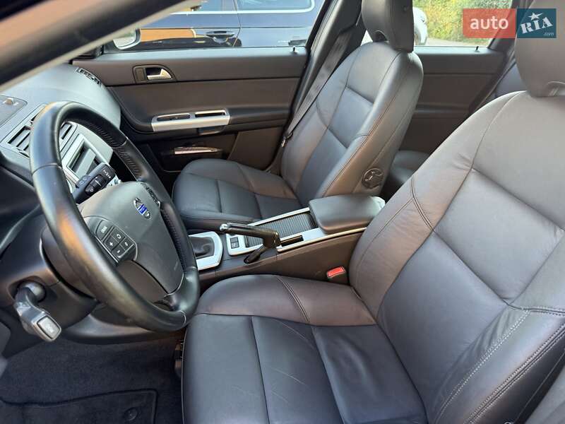 Универсал Volvo V50 2011 в Стрые фото 77 Универсал Volvo V50 2011 в Стрые