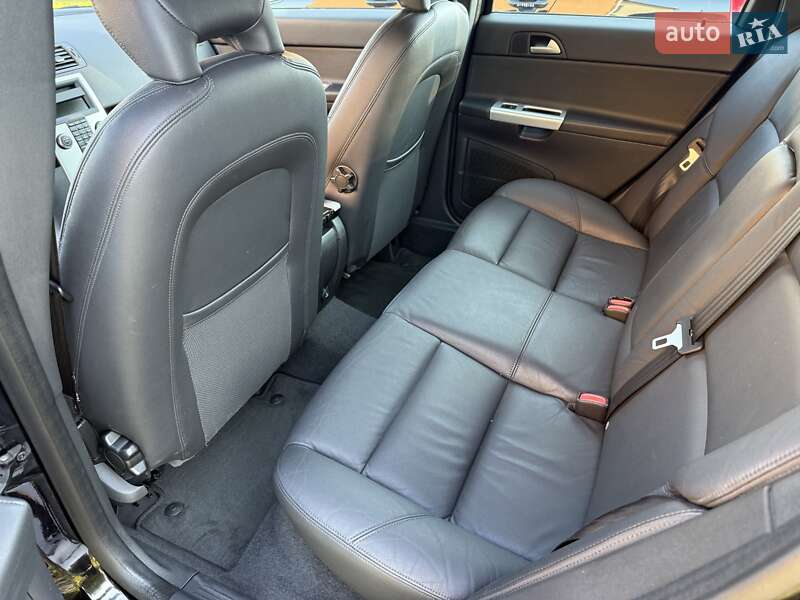 Универсал Volvo V50 2011 в Стрые фото 81 Универсал Volvo V50 2011 в Стрые