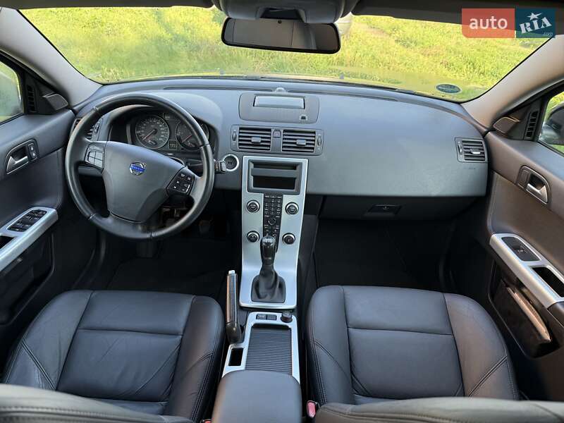 Универсал Volvo V50 2011 в Стрые фото 93 Универсал Volvo V50 2011 в Стрые