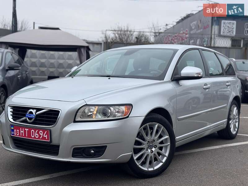 Volvo V50 2011