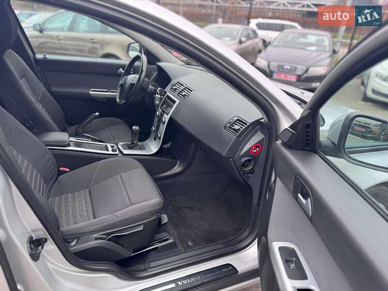 Універсал Volvo V50 2011 в Києві