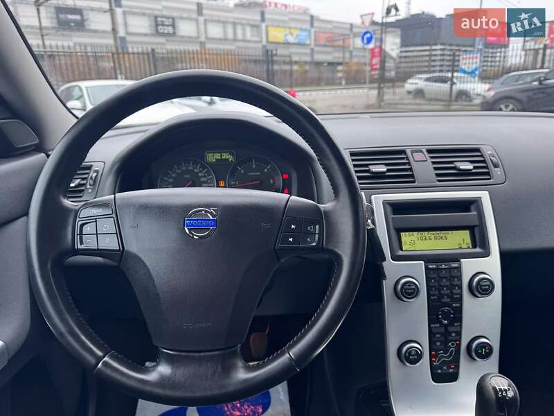 Універсал Volvo V50 2011 в Києві