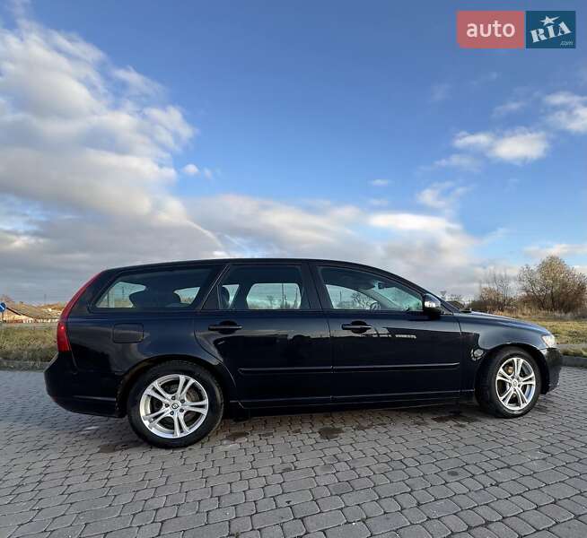 Универсал Volvo V50 2011 в Николаеве