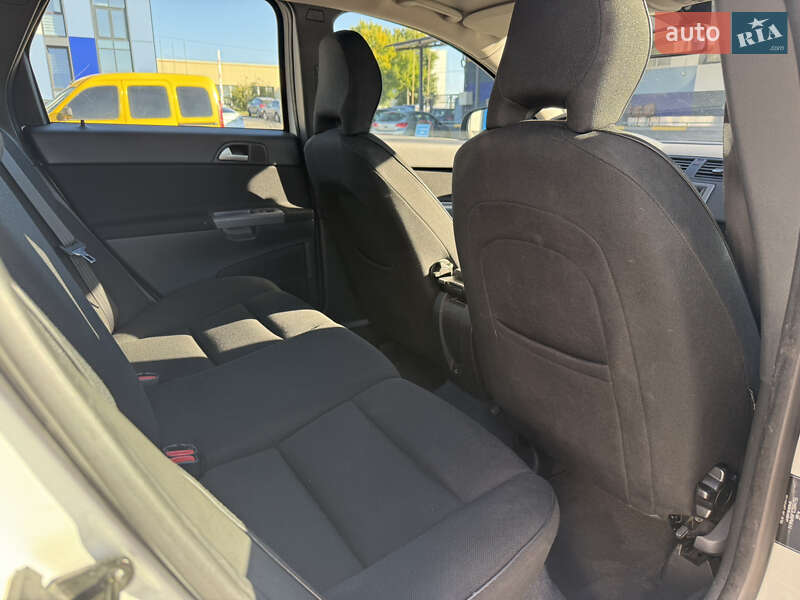 Універсал Volvo V50 2012 в Рівному