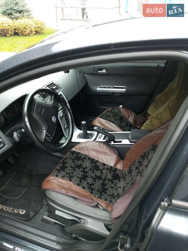 Универсал Volvo V50 2010 в Черкассах фото 4 Универсал Volvo V50 2010 в Черкассах