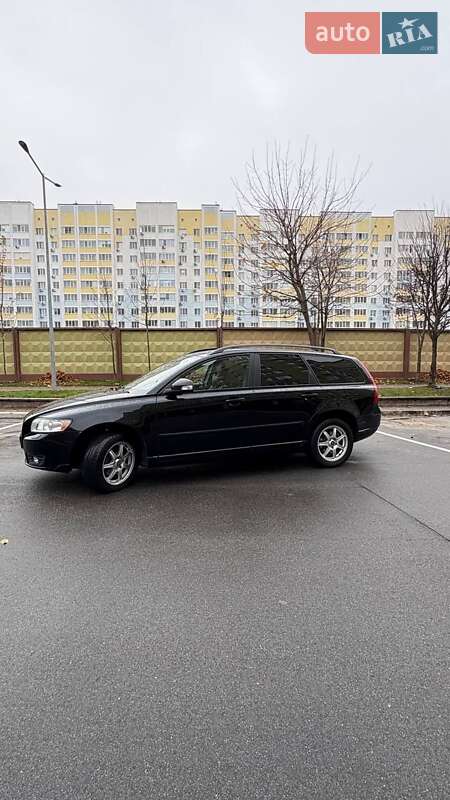 Універсал Volvo V50 2012 в Києві фото 38 Універсал Volvo V50 2012 в Києві