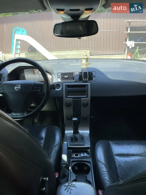Volvo V50 2004