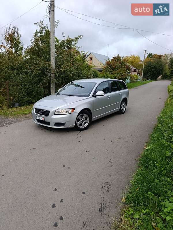 Универсал Volvo V50 2011 в Луцке