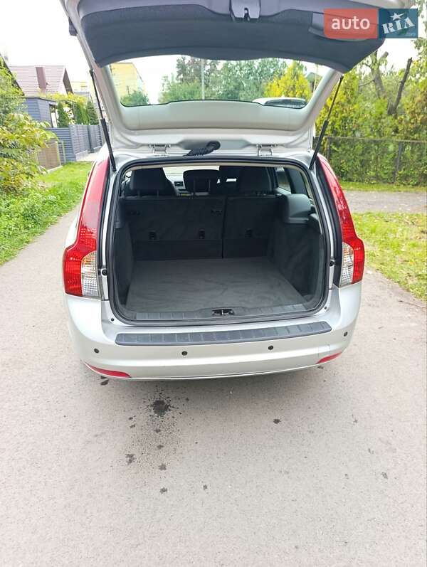 Универсал Volvo V50 2011 в Луцке