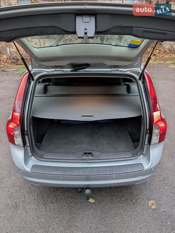 Универсал Volvo V50 2010 в Ровно фото 19 Универсал Volvo V50 2010 в Ровно