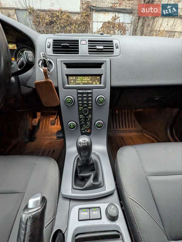 Универсал Volvo V50 2010 в Ровно фото 21 Универсал Volvo V50 2010 в Ровно