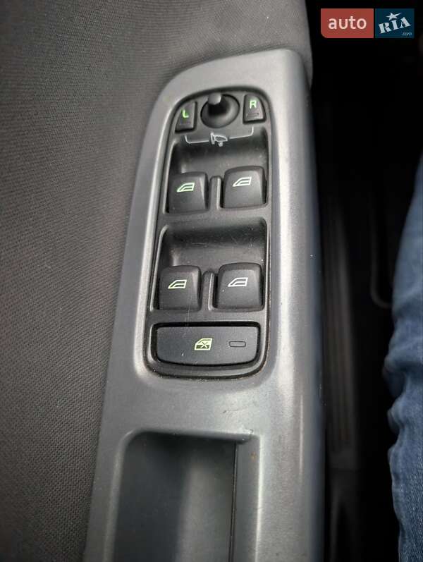 Универсал Volvo V50 2010 в Ровно фото 24 Универсал Volvo V50 2010 в Ровно