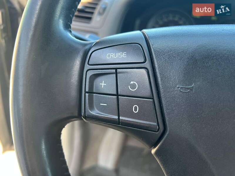 Универсал Volvo V50 2008 в Львове