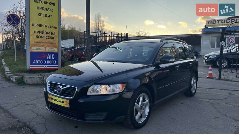 Volvo V50 2011