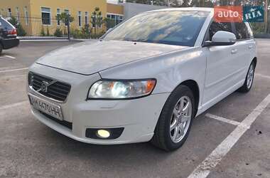 Універсал Volvo V50 2010 в Житомирі