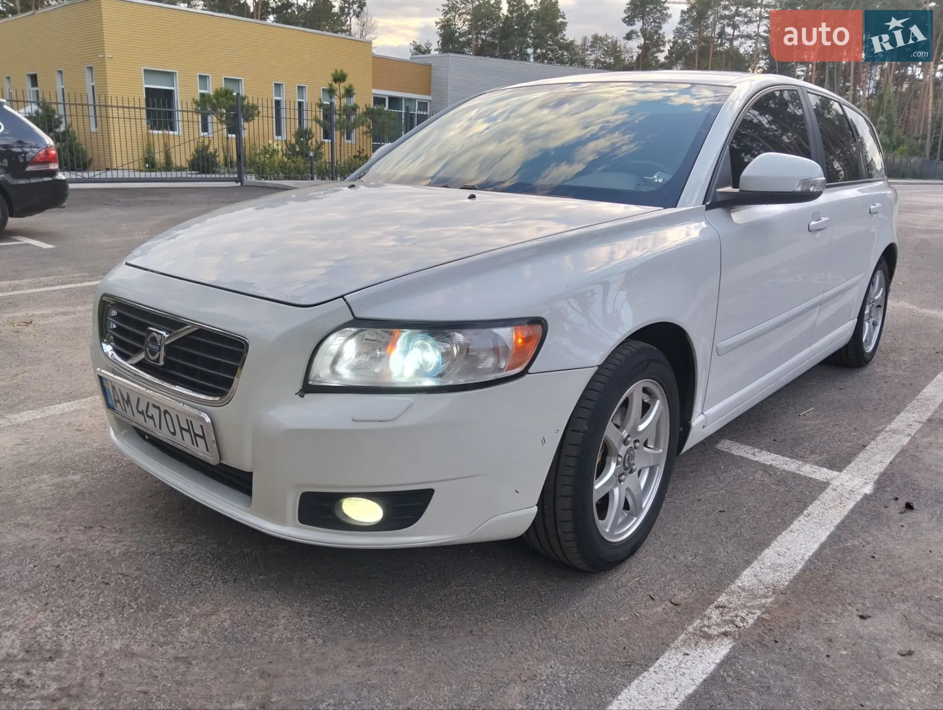 2010 Volvo V50 - мініатюра 8