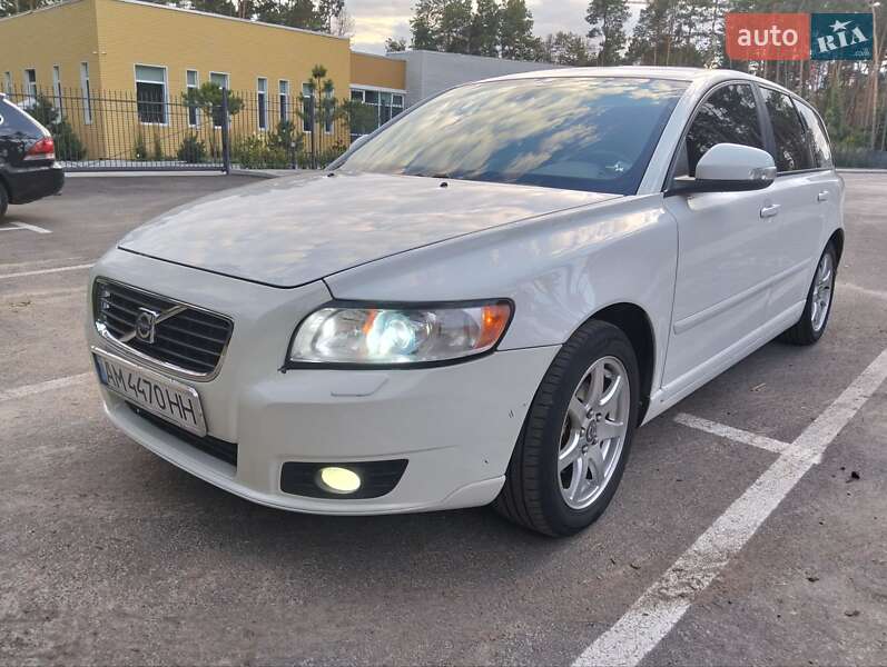 Универсал Volvo V50 2010 в Житомире фото 8 Универсал Volvo V50 2010 в Житомире