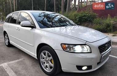 Універсал Volvo V50 2010 в Житомирі