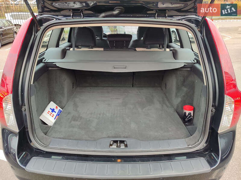 Універсал Volvo V50 2010 в Києві