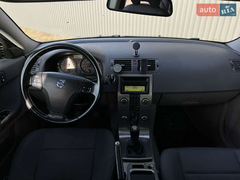 Универсал Volvo V50 2008 в Ровно
