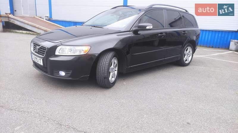 Универсал Volvo V50 2008 в Киеве