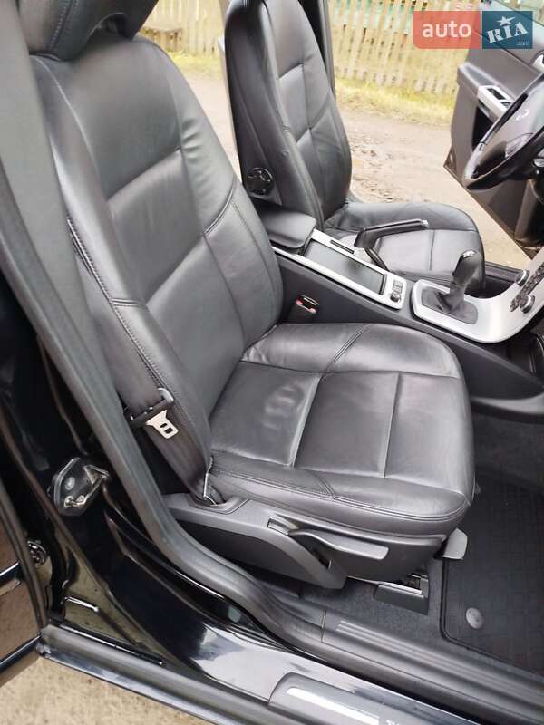 Универсал Volvo V50 2012 в Турке фото 15 Универсал Volvo V50 2012 в Турке