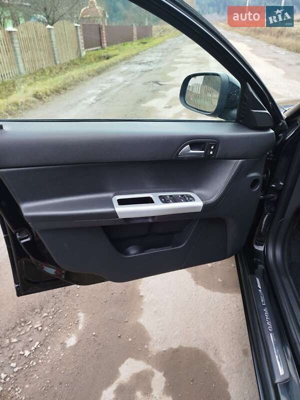 Универсал Volvo V50 2012 в Турке фото 19 Универсал Volvo V50 2012 в Турке