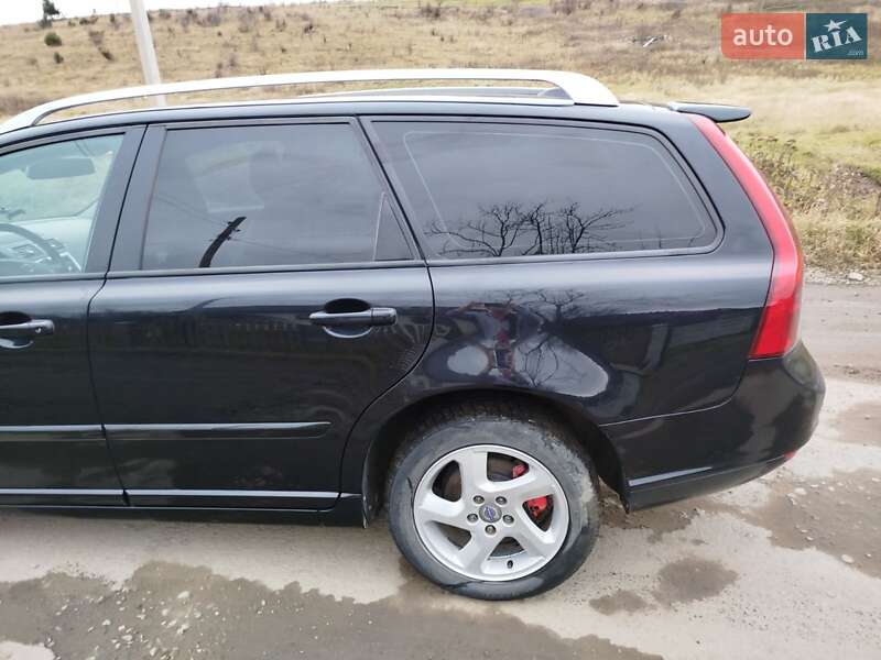 Универсал Volvo V50 2012 в Турке фото 40 Универсал Volvo V50 2012 в Турке