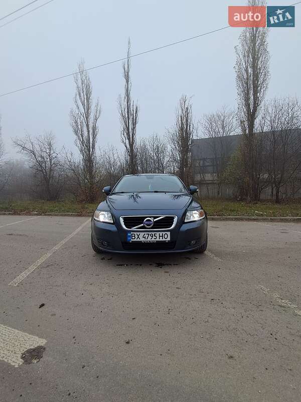 Volvo V50 2011 Volvo V50 2011