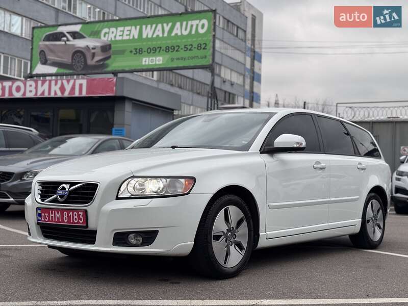 Volvo V50 2011 Volvo V50 2011