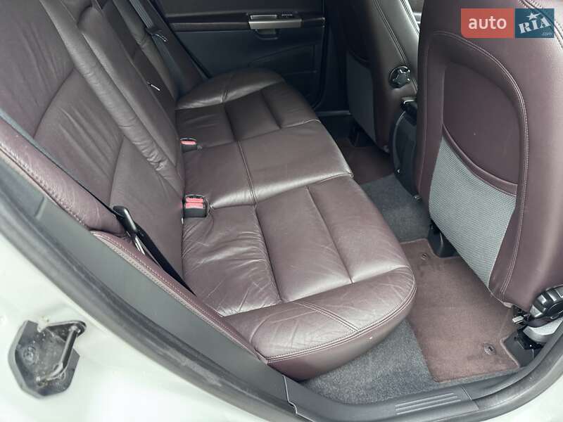 Универсал Volvo V50 2012 в Киеве