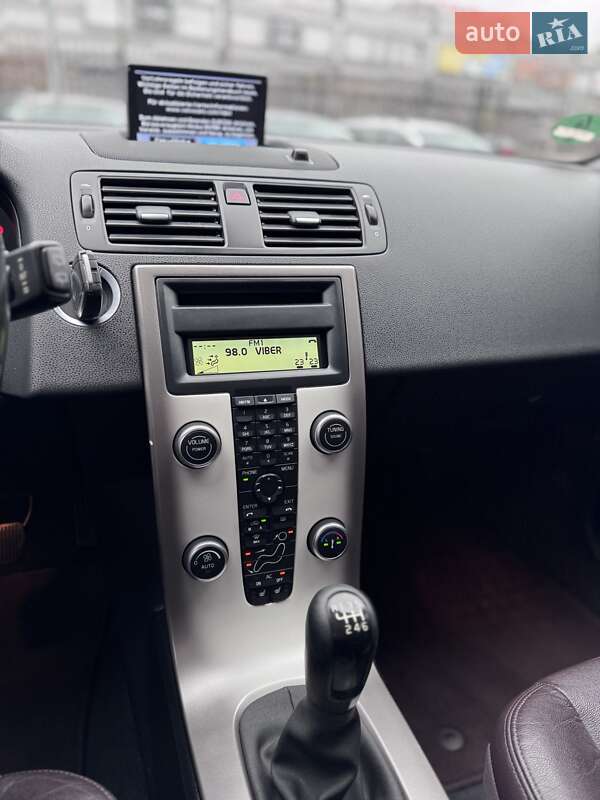 Универсал Volvo V50 2012 в Киеве