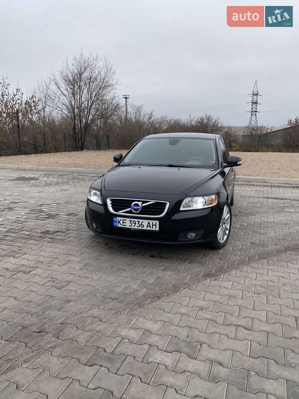 Универсал Volvo V50 2011 в Кривом Роге
