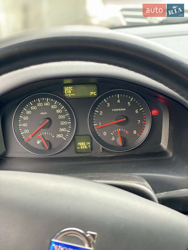 Универсал Volvo V50 2009 в Хороле