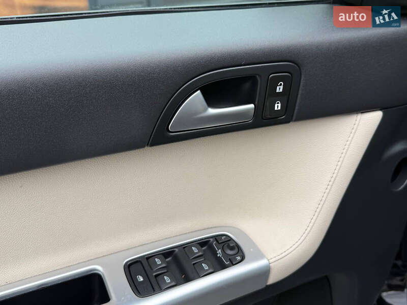 Универсал Volvo V50 2011 в Стрые фото 59 Универсал Volvo V50 2011 в Стрые