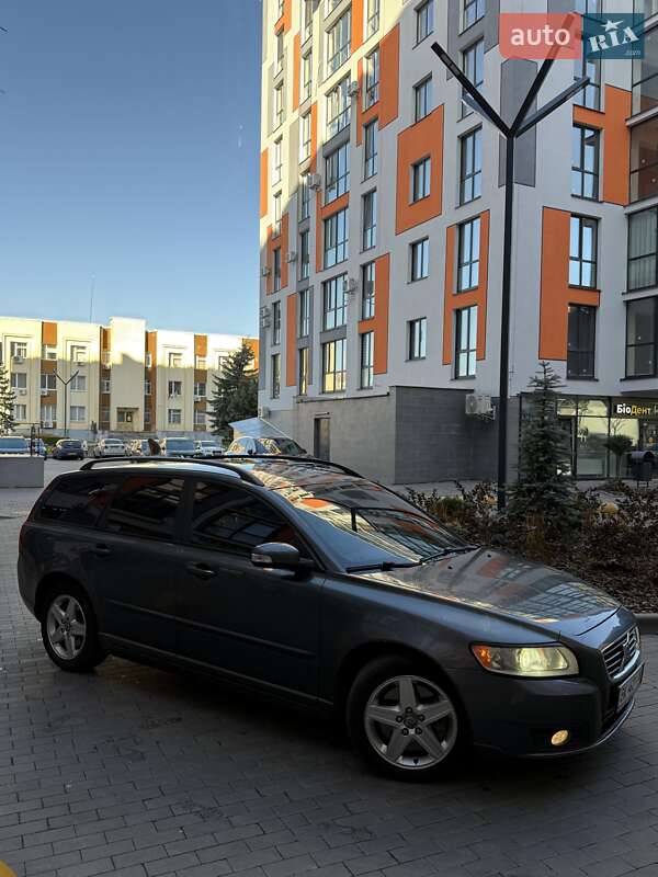 Универсал Volvo V50 2008 в Вараше фото 8 Универсал Volvo V50 2008 в Вараше